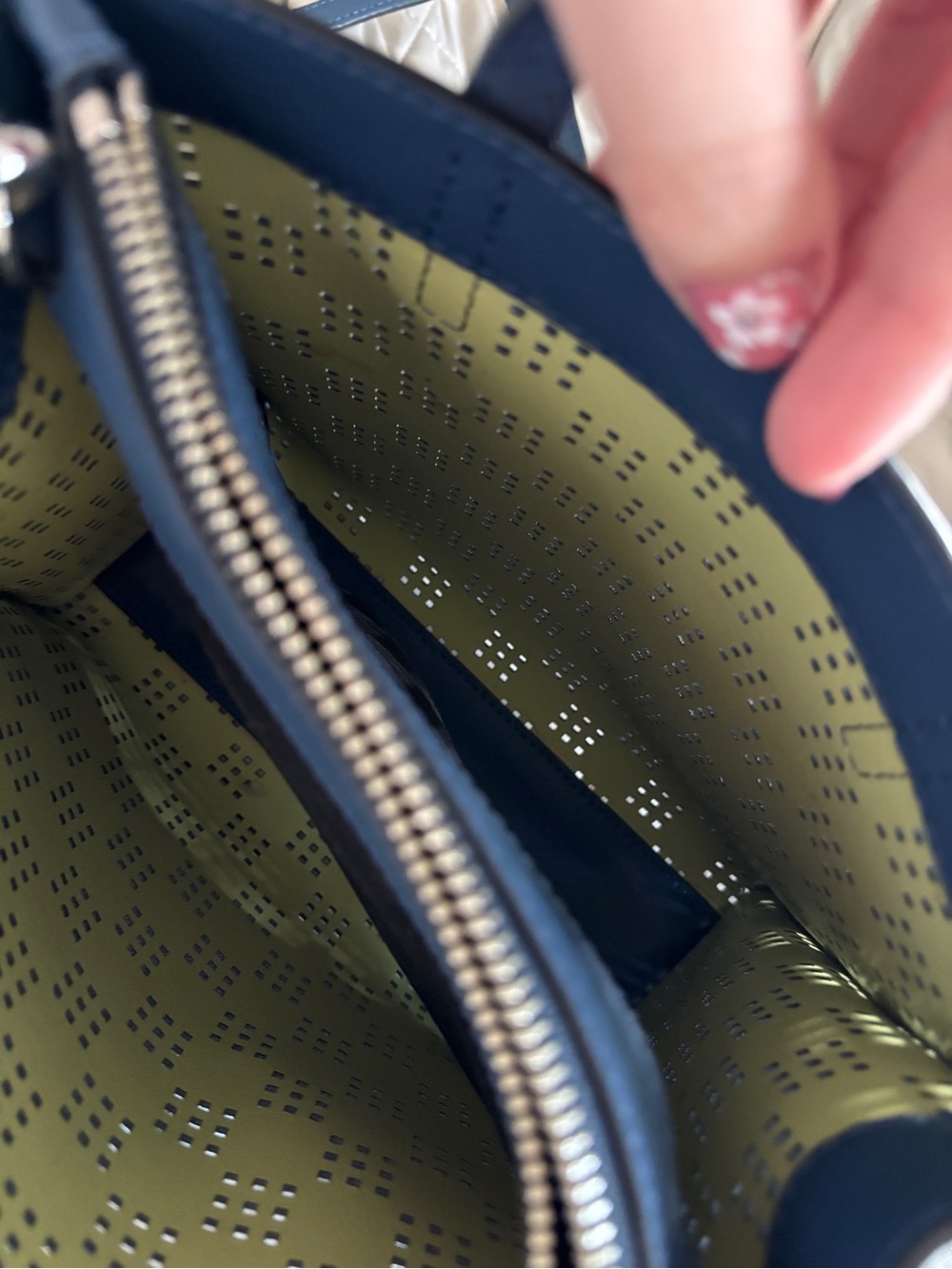Marc Jacobs Mini Grind Crossbody Tote in Blue Sea Perforated Leather - Picture 5 of 10